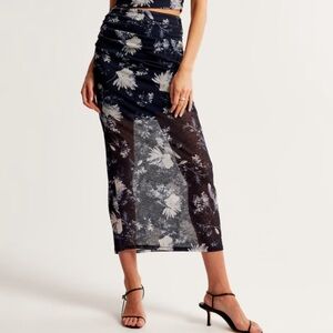 Abercrombie & Fitch Ruched Mesh Midi Skirt